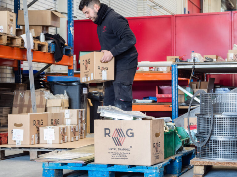 offres d'emploi - Manoeuvre d'entrepôt